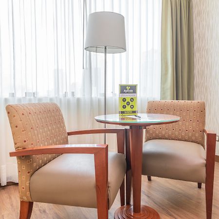Del Prado Hotel Лима Екстериор снимка