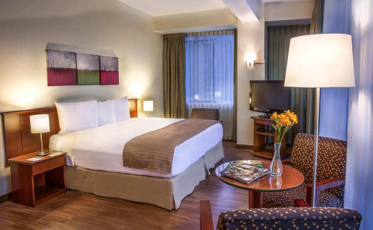 Del Prado Hotel Лима Екстериор снимка